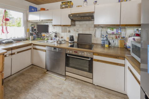 Kapitalanlage oder Eigenheim – Eigentumswohnung mit Balkon und Garage - Küche (70818)