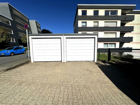 Attraktive 4-Zimmer-Wohnung mit Balkon & Garage auf Emst! - Garage (69894)