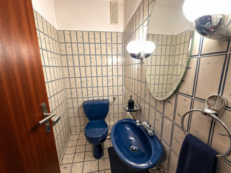 Attraktive 4-Zimmer-Wohnung mit Balkon & Garage auf Emst! - Gäste-WC (69891)