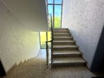 Attraktive 4-Zimmer-Wohnung mit Balkon & Garage auf Emst! - Treppenhaus