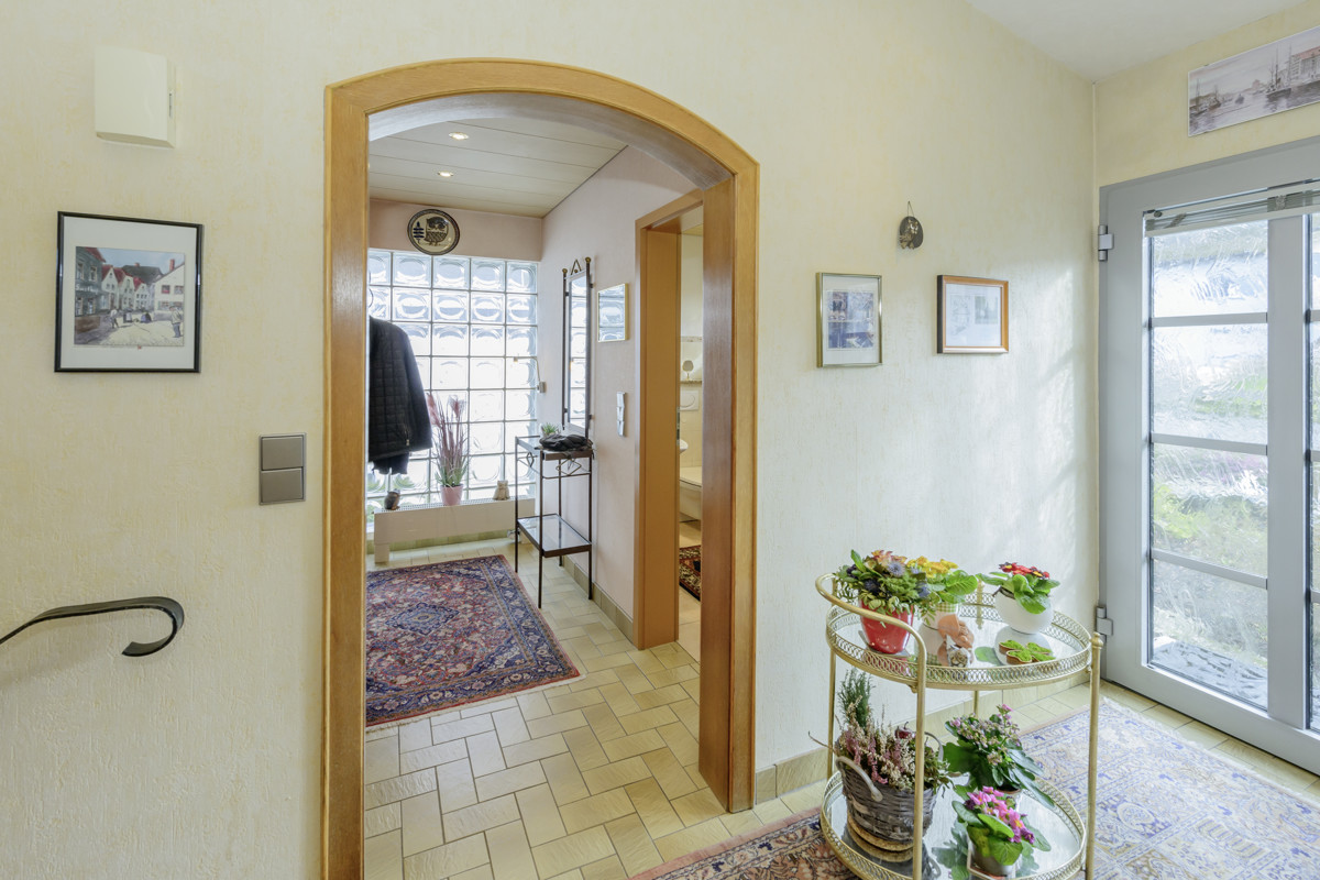 Diele mit Blick zur Garderobe