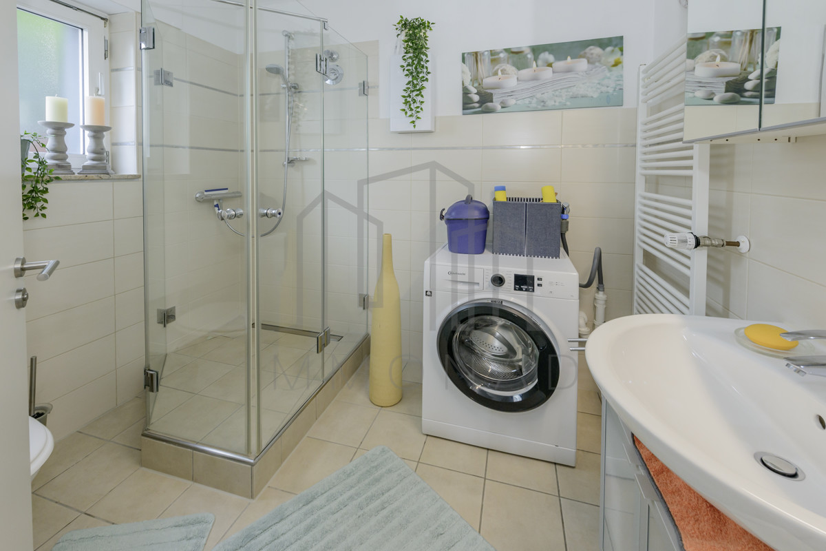 Einliegerwohnung Bad mit Dusche