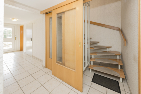 Wohnglück auf 134m². Reihenmittelhaus in ruhiger Lage von Iserlohn! - Diele (70927)