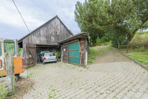 Ein Traum für Tierliebhaber – Ein- bis Zweifamilienhaus mit ca. 9.124 m² Land - ehemaliger Stall (70649)