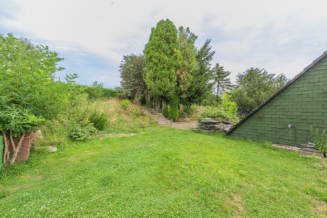 Ein Traum für Tierliebhaber – Ein- bis Zweifamilienhaus mit ca. 9.124 m² Land - Garten (70657)