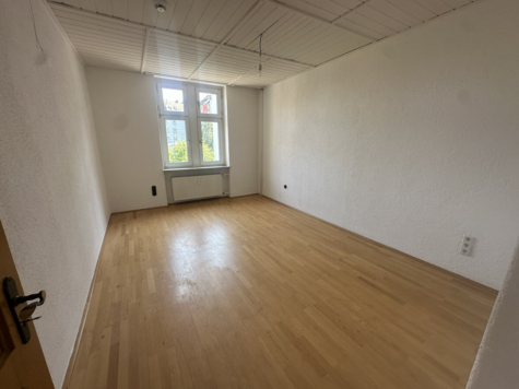 Charmante Altbauwohnung mit großzügigem Wohn-Essbereich und Kamin - Schlafzimmer (69764)