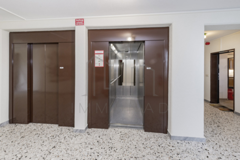 Besichtigungstermin vereinbaren: Ihr neues Zuhause wartet auf Sie! - Aufzug (70341)
