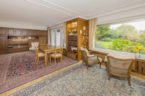 Wohnen und investieren mit Weitblick – Mehrfamilienhaus mit Gartenidylle - Wohnbereich mit Gartenblick – EG (71457)