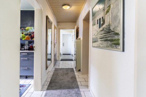 Attraktive 3-Zimmer-Wohnung mit Eigennutzungsoption - Diele (69734)