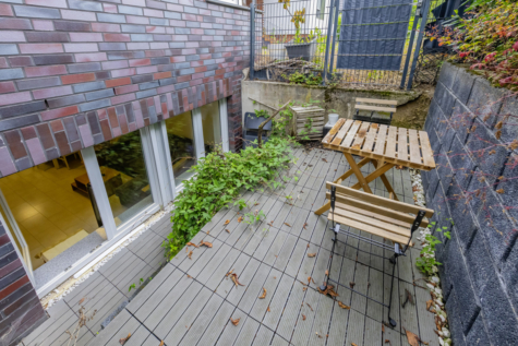 Top-modernisierte, bezugsfreie Eigentumswohnung mit Terrasse und Stellplatz - Terrasse (71200)
