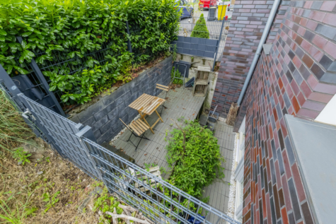 Top-modernisierte, bezugsfreie Eigentumswohnung mit Terrasse und Stellplatz - Terrassen Blick von oben (71201)