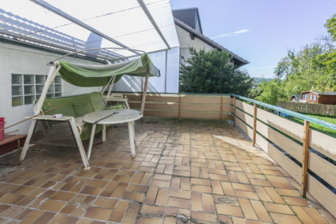 Zweifamilienglück mit ausgiebig Platz im Freien und Schlossblick! - Balkon (70705)