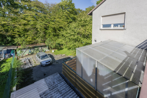 Zweifamilienglück mit ausgiebig Platz im Freien und Schlossblick! - Balkon (70720)