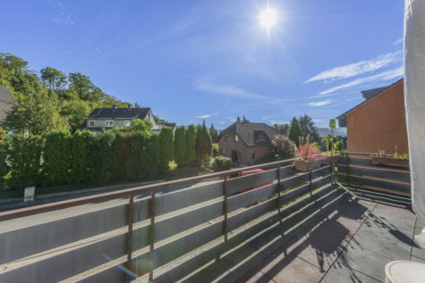 Zweifamilienglück mit ausgiebig Platz im Freien und Schlossblick! - Balkon (70721)