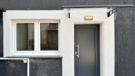 Sanierte 2-Zimmer-Wohnung mit eigenem Eingang & optionaler Garage - Eigener Eingang zur Wohnung