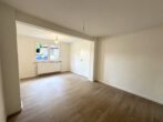 Sanierte 2-Zimmer-Wohnung mit eigenem Eingang & optionaler Garage - Schlafbereich