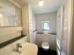 Sanierte 2-Zimmer-Wohnung mit eigenem Eingang & optionaler Garage - Frisch saniertes Badezimmer