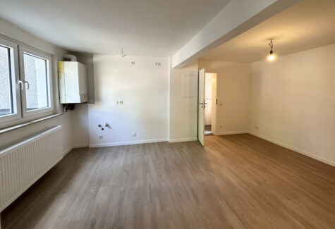 Sanierte 2-Zimmer-Wohnung mit eigenem Eingang & optionaler Garage, 45661 Recklinghausen, Erdgeschosswohnung