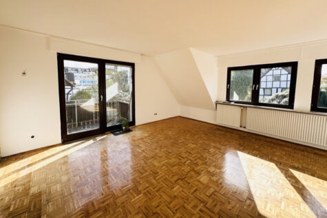 Helle 3-Zimmer-Wohnung mit Balkon, 44309 Dortmund / Brackel, Etagenwohnung