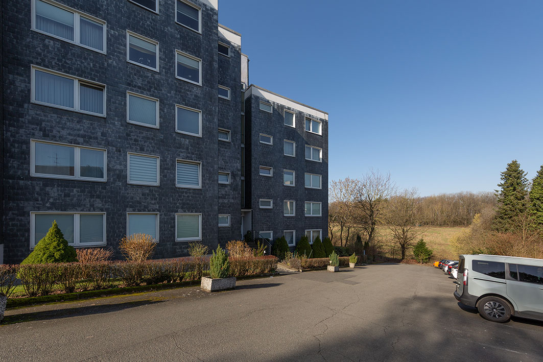 Parkplatz vor dem Haus