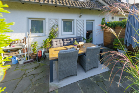Doppelhaushälfte mit Stil: Ideal für Familien – großzügig, modern und mit viel Grün! - Hag_Albrechtstr_51_V10 (70157)