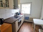 Charmante 3-Zimmer-Erdgeschosswohnung mit Balkon und Einbauküche - Küche