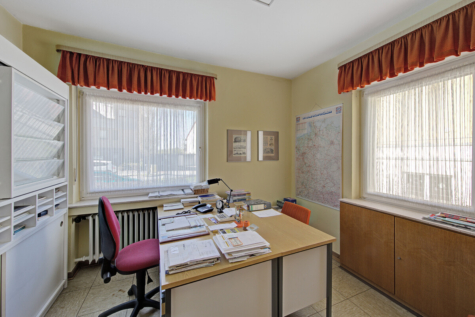 Vielseitige Immobilie mit Potenzial – ideal für die größere Familie! - Arbeitszimmer (71261)