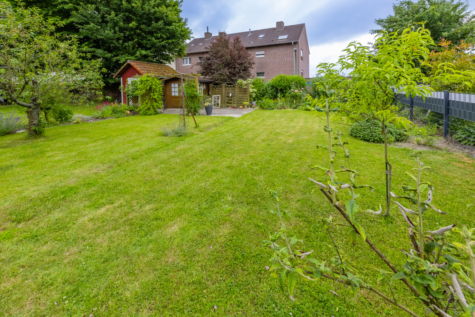 Platz für alle Lebensmodelle Familie, Generationenwohnen oder Kapitalanlage!! - Großer Garten (71127)