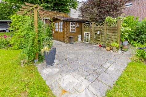 Platz für alle Lebensmodelle Familie, Generationenwohnen oder Kapitalanlage!! - Gartenhaus mit Terrasse (71128)