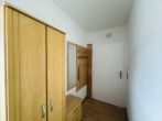 Möblierte 1-Zimmer-Wohnung mit Fernblick zum Soforteinzug! - Garderobe