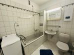 Möblierte 1-Zimmer-Wohnung mit Fernblick zum Soforteinzug! - Badezimmer