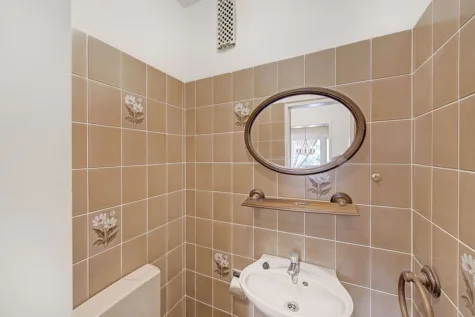 Selbst einziehen oder vermieten – Eigentumswohnung mit Balkon, Aufzug und Garage - Gäste-WC (71620)