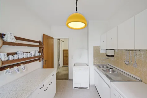 Selbst einziehen oder vermieten – Eigentumswohnung mit Balkon, Aufzug und Garage - Küche (71616)