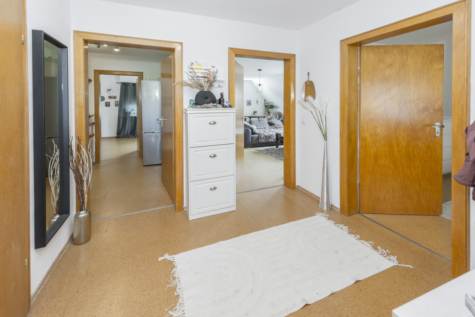 Zweifamilienhaus sucht Großfamilie - Wohnung 2: Diele (70267)