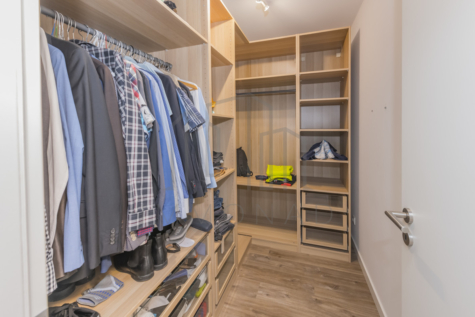 Mehr als nur ein Haus: Lebensqualität auf drei Etagen! - Abstellraum / Ankleidezimmer (70017)