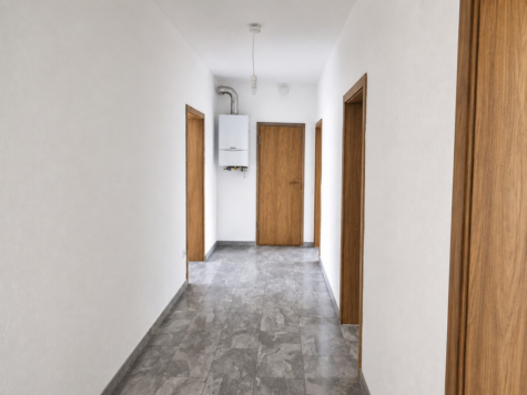 Schöne 3-Zimmer-Wohnung mit viel Tageslicht - Diele (69707)
