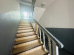 Charmante 3,5-Zimmer-Dachgeschosswohnung mit viel Tageslicht - Treppenhaus