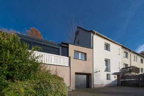 Doppelhaushälfte mit Wellness-Extras und Wohlfühlgarten, 58675 Hemer, Doppelhaushälfte