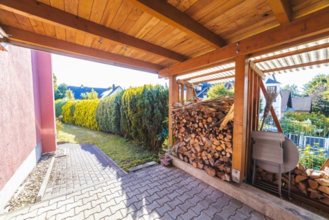Wohntraum trifft Vielseitigkeit Maisonette mit Garage, & eigenständigem Studio - Holzlager (71166)
