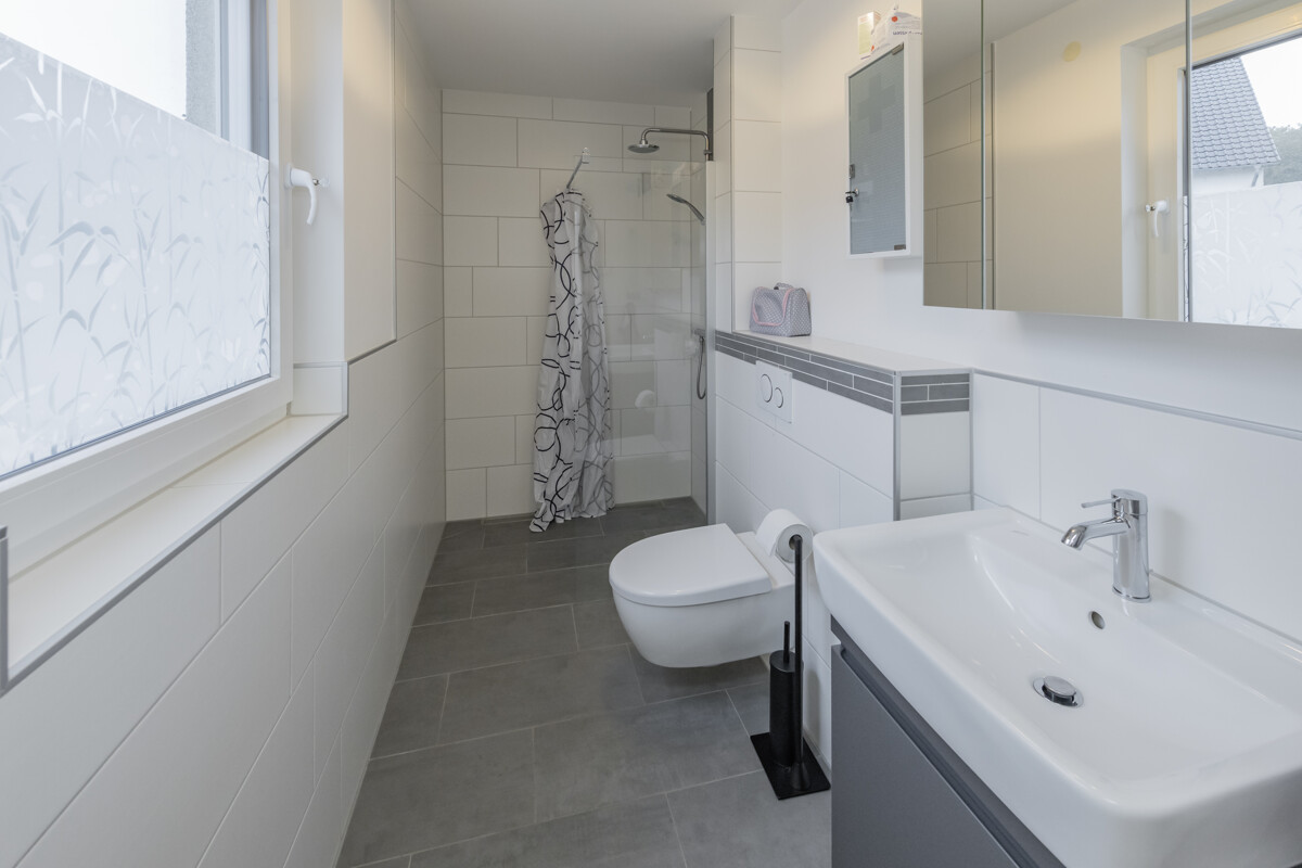 1. Badezimmer im Erdgeschoss