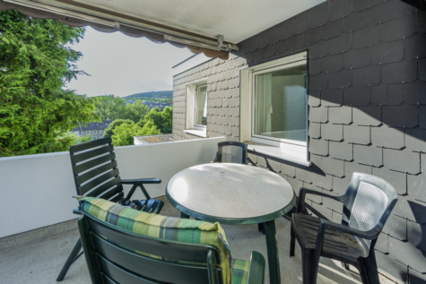 Ein Bungalow zum Verlieben. Einfamilienhaus mit viel Platz und Charisma. - Balkon (70602)