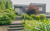 Ein Bungalow zum Verlieben. Einfamilienhaus mit viel Platz und Charisma. - Hausansicht