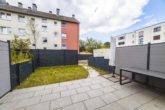 Terrasse mit Garten