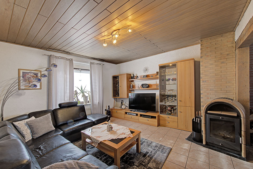 Wohnbereich mit Kamin