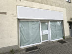 Helle Bürofläche mit Schaufensterfront - Schaufensterfront